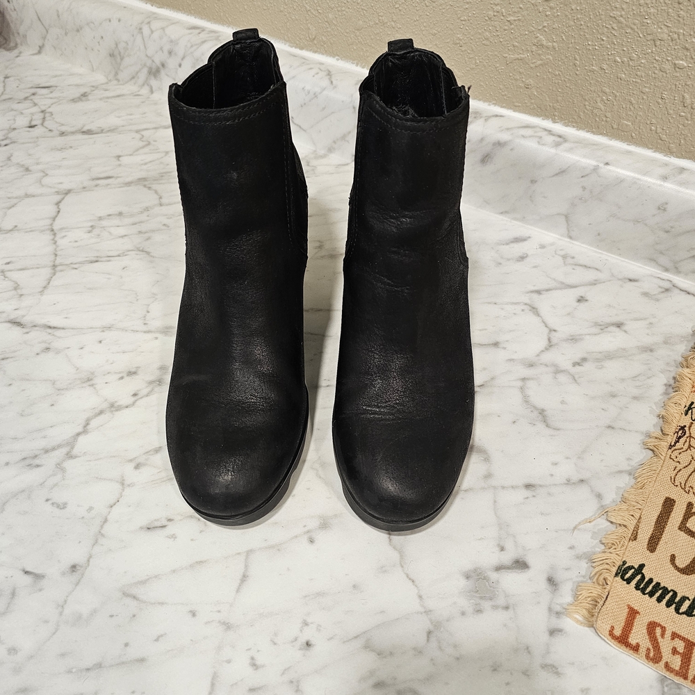 Sorel Black Ankle Booties